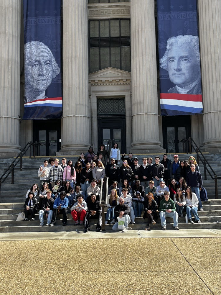 Binghamton High School students pose for photo in Washington DC