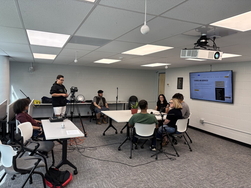 binghamton high school students host patriot podcast on SUNY Broome campus