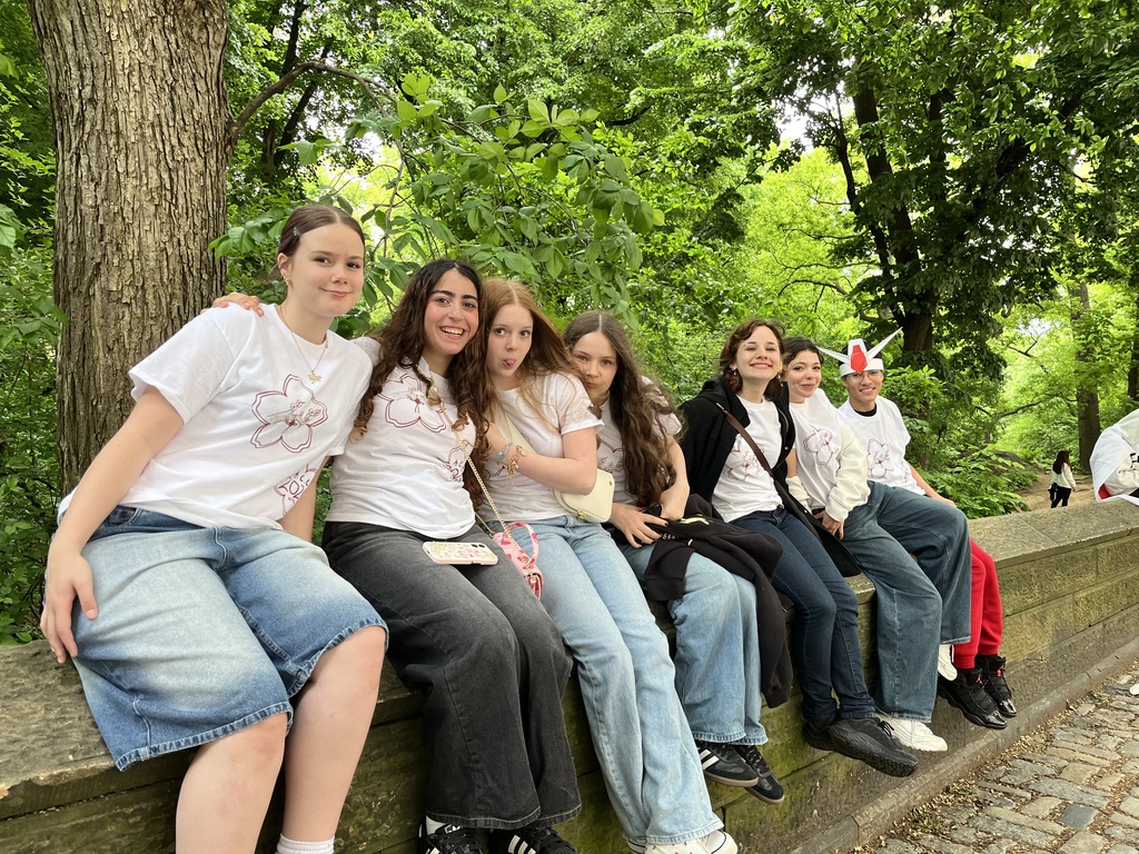 students pose for photo during asian cultural club trip to NYC