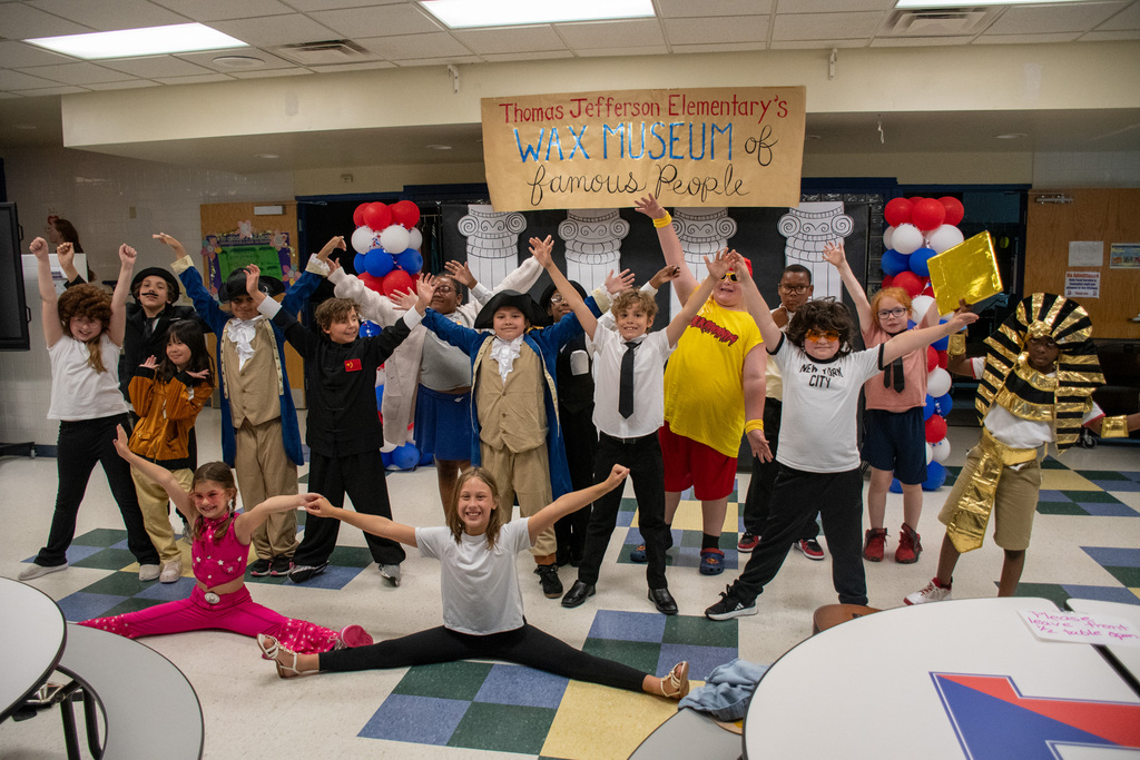 students in costume for living wax museum at thomas jefferson elementary