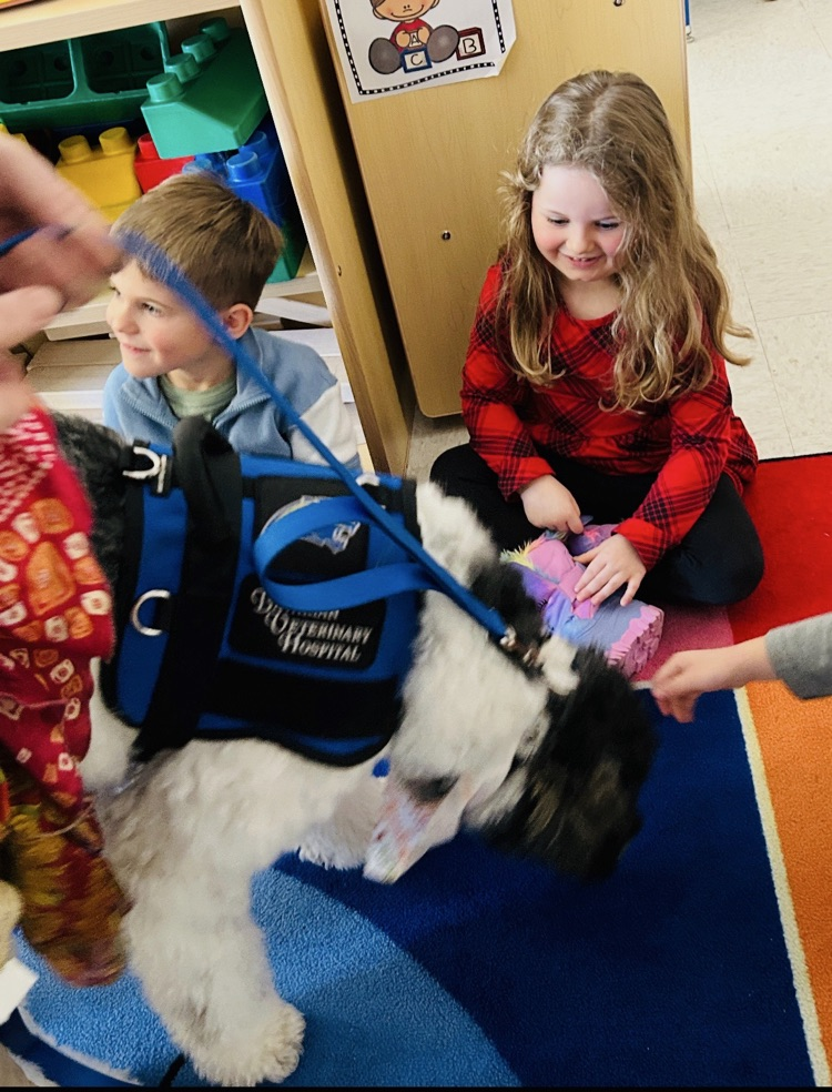 Nova meets the students.