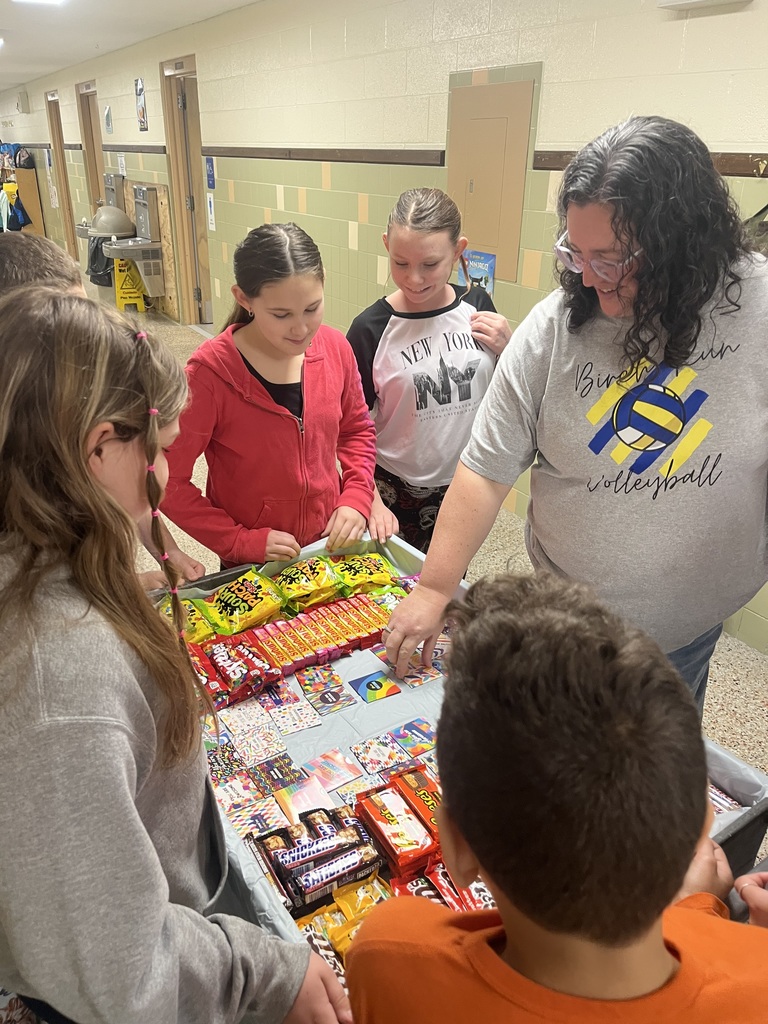 Kindness clubs deliver treats to staff on the Kindness cart.