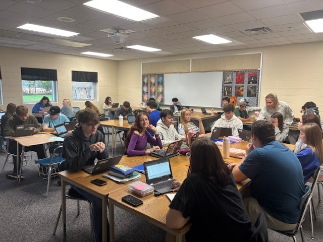 Mrs. Stawaz class working on the FAFSA