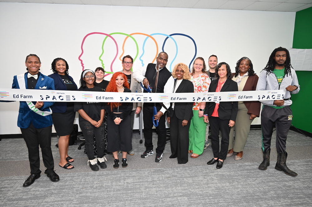 JO Studio ribbon cutting