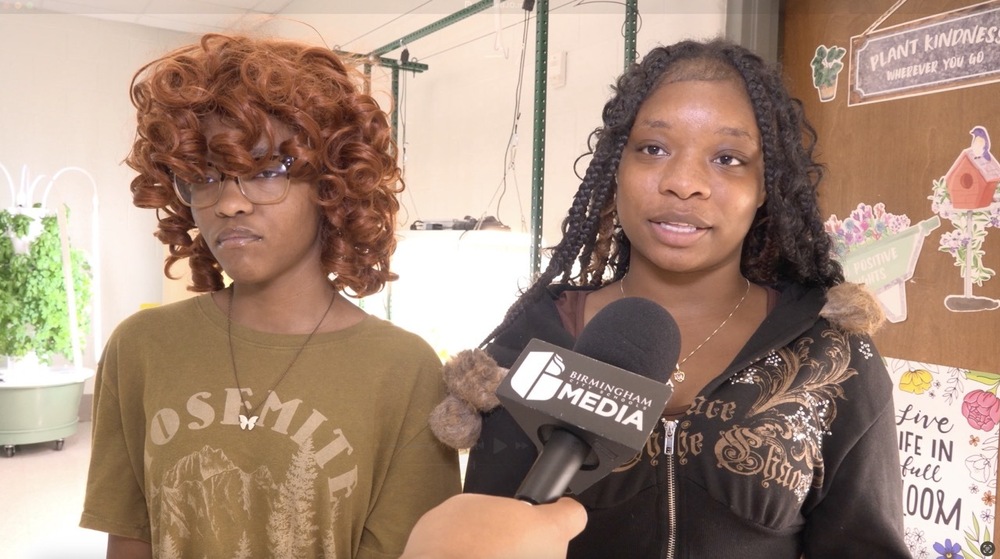 Jordyn Hines and Amiracle Calhoun