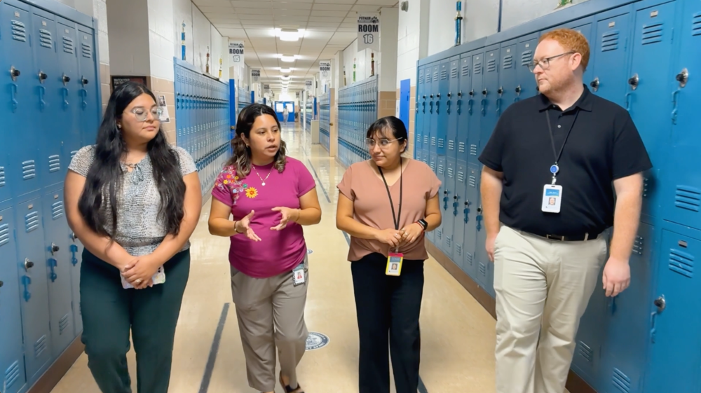 ¡HICA! Success Coaches Help Hispanic Families Inside and Outside of School