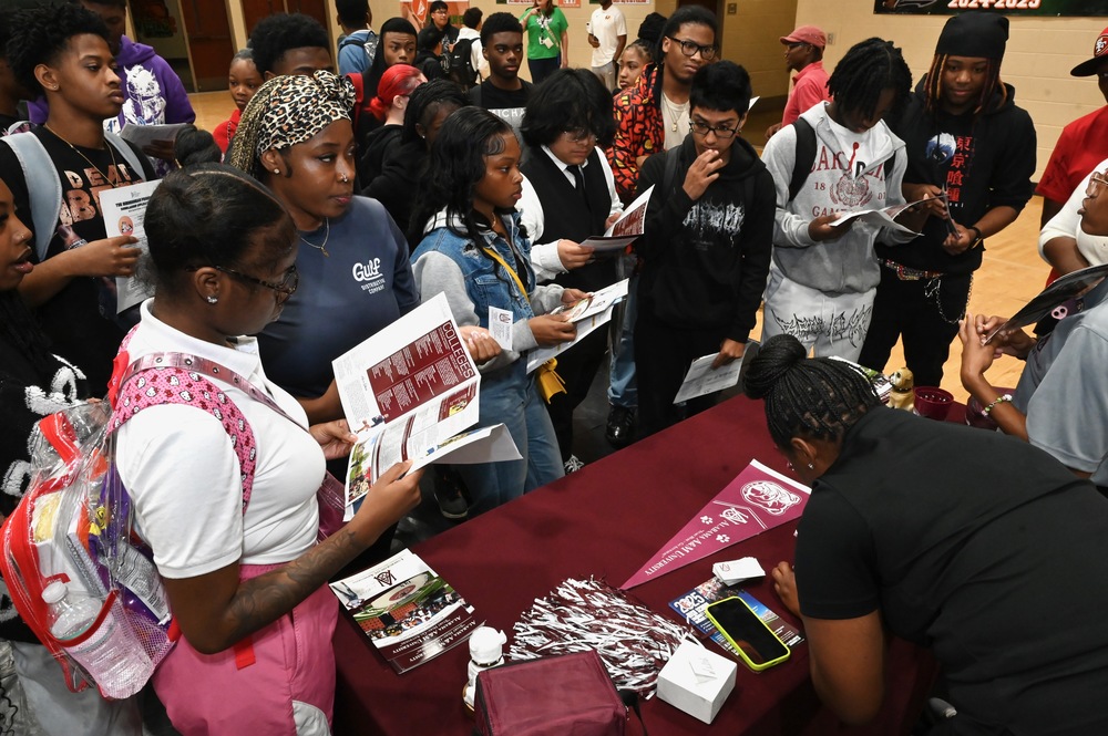 Huffman High School seniors learn about Alabama A&M during Match Day college fair