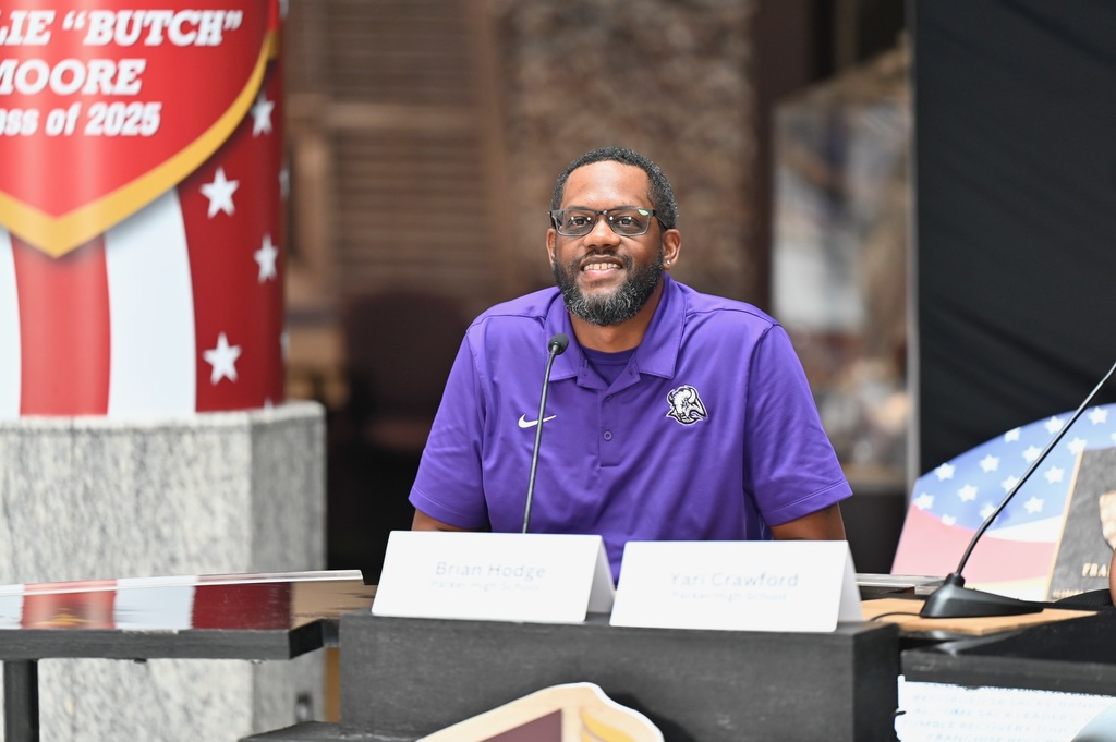 Coach Brian Hodge