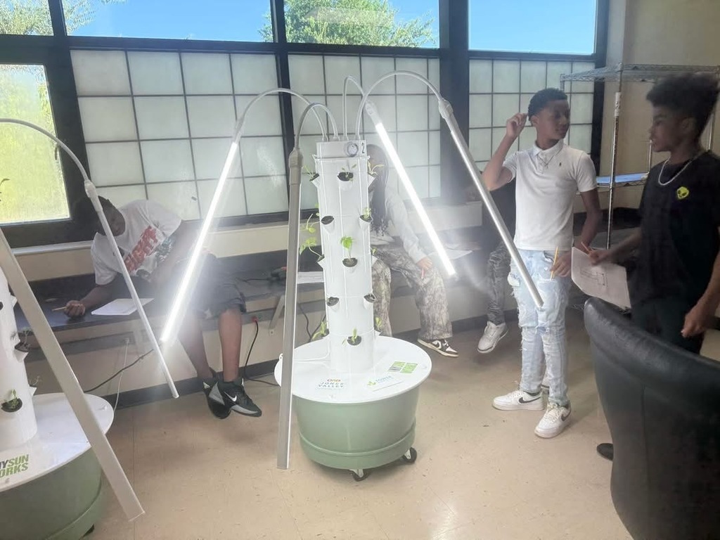 Hydroponics Lab@GA