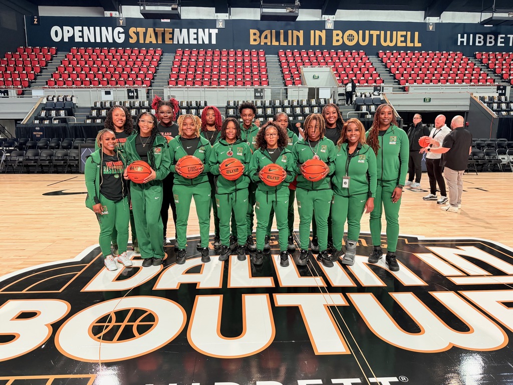 Hibbett Donation Huffman Vikings BB (6)