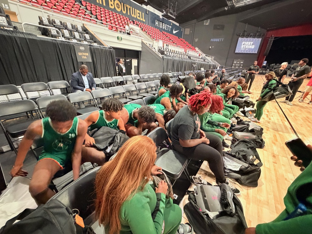 Hibbett Donation Huffman Vikings BB (4)