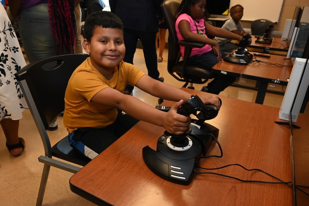 An Inglenook scholar takes off!