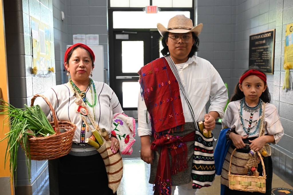 Huffman_Academy_Hispanic_Heritage_Month_Parade_9733