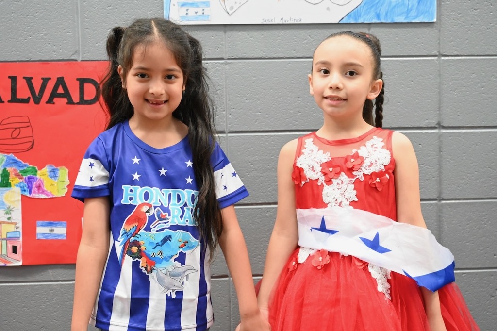 Huffman_Academy_Hispanic_Heritage_Month_Parade_9745
