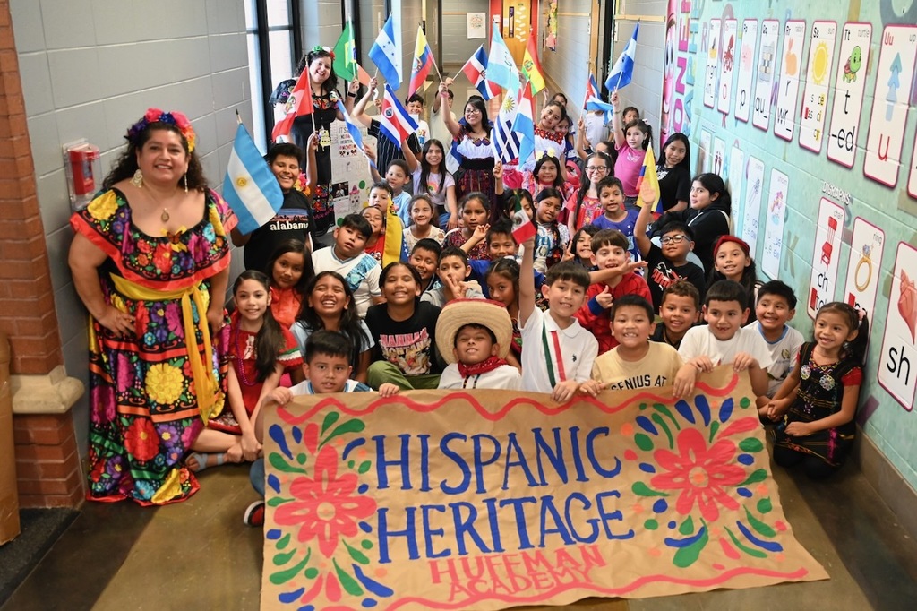 Huffman_Academy_Hispanic_Heritage_Month_Parade_9992