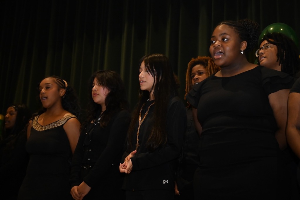 Woodlawn High School Choir