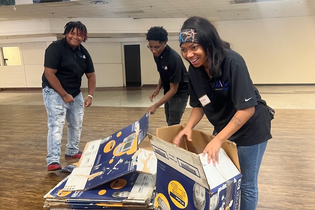 Wenonah JAG Angel Tree