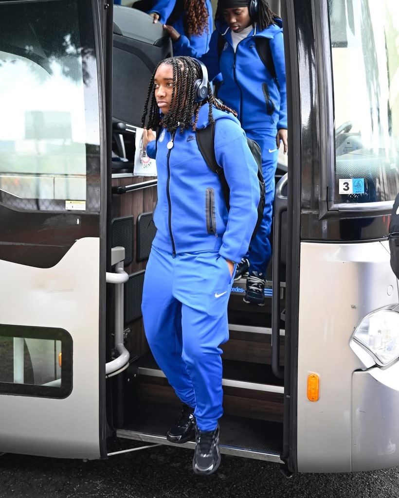 Lady Rams arrive in Hawaii