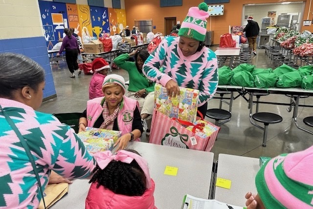 Phi Iota Omega Chapter of Alpha Kappa Alpha at Hayes K-8 School