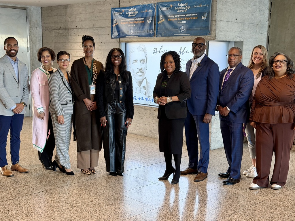 BCS welcomed visitors from the Institute for Education Innovation today. While at G.W. Carver High School, they were introduced to our Career Academies and Empower Academy, the district’s newcomers program. Carver’s internationally recognized choir performed as well. #SuccessStartsHere 