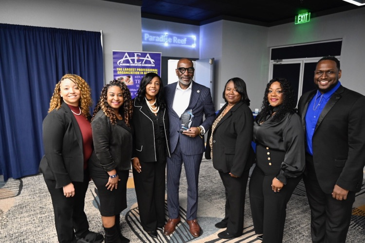 Superintendent Dr. Mark Sullivan received the Outstanding Superintendent of the Year Award from the Alabama Education Association during an award ceremony this morning! #SuccessStartsHere 🏆