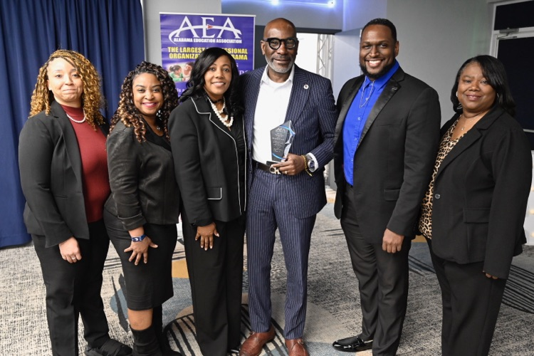 Superintendent Dr. Mark Sullivan received the Outstanding Superintendent of the Year Award from the Alabama Education Association during an award ceremony this morning! #SuccessStartsHere 🏆