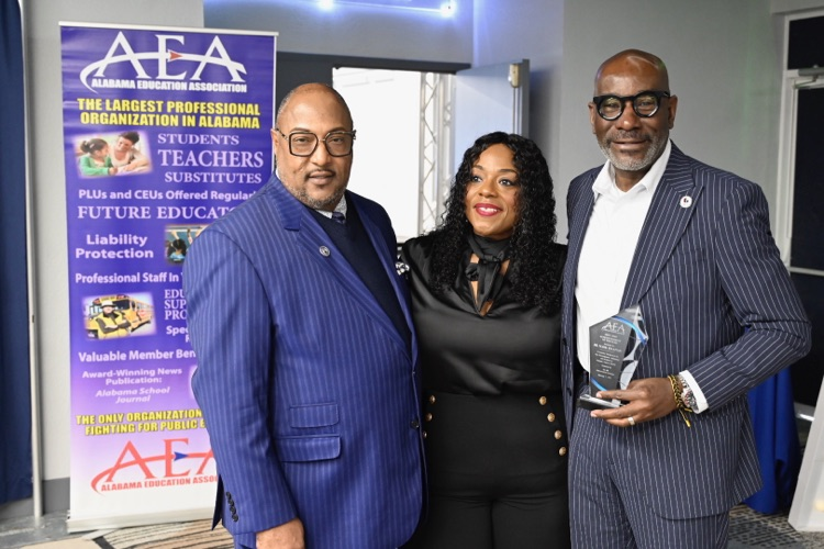 Superintendent Dr. Mark Sullivan received the Outstanding Superintendent of the Year Award from the Alabama Education Association during an award ceremony this morning! #SuccessStartsHere 🏆