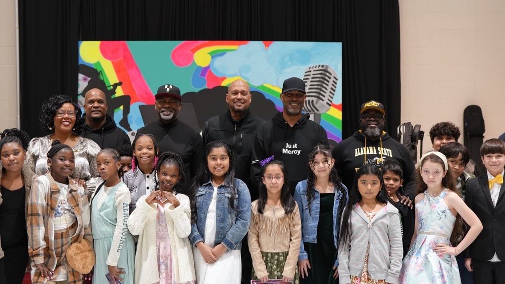 Eric Essex performs at Glen Iris