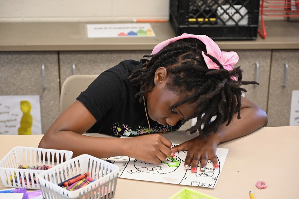 Oxmoor Valley Elementary School Band Director Takisha Shipman and Art Teacher Isabella Ziglar have secured a $10,000 grant for the school from the Arts Alliance Education Initiative.