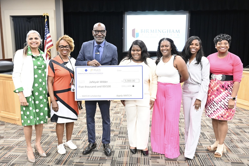 JaNiyah Wilder of P.D. Jackson-Olin High School