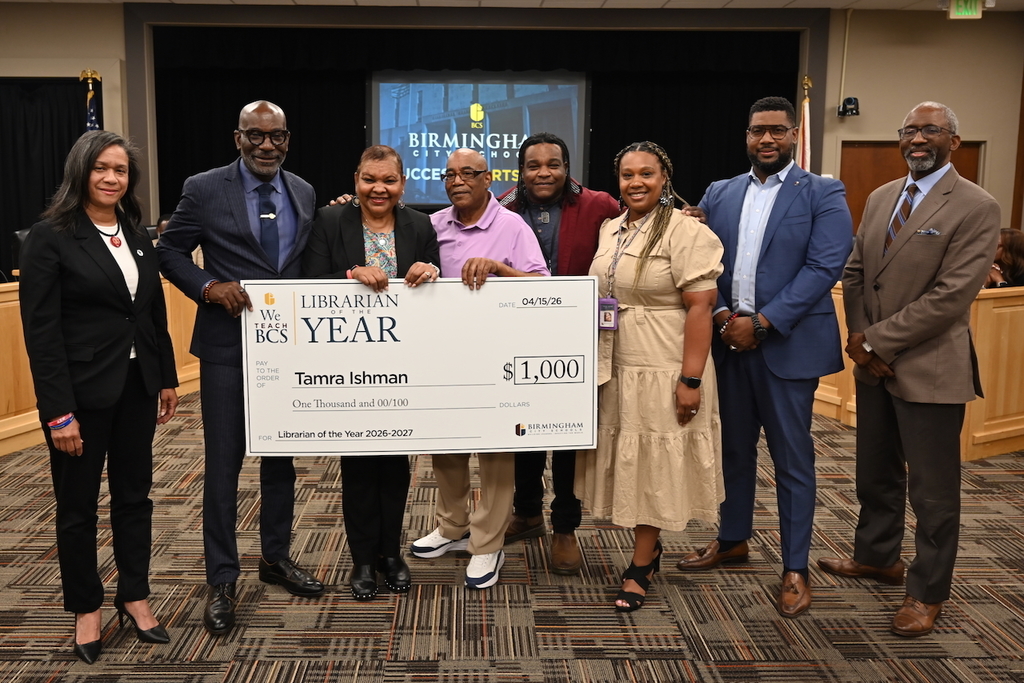 Librarian of the Year: Tamra Ishman of Oxmoor Valley Elementary School