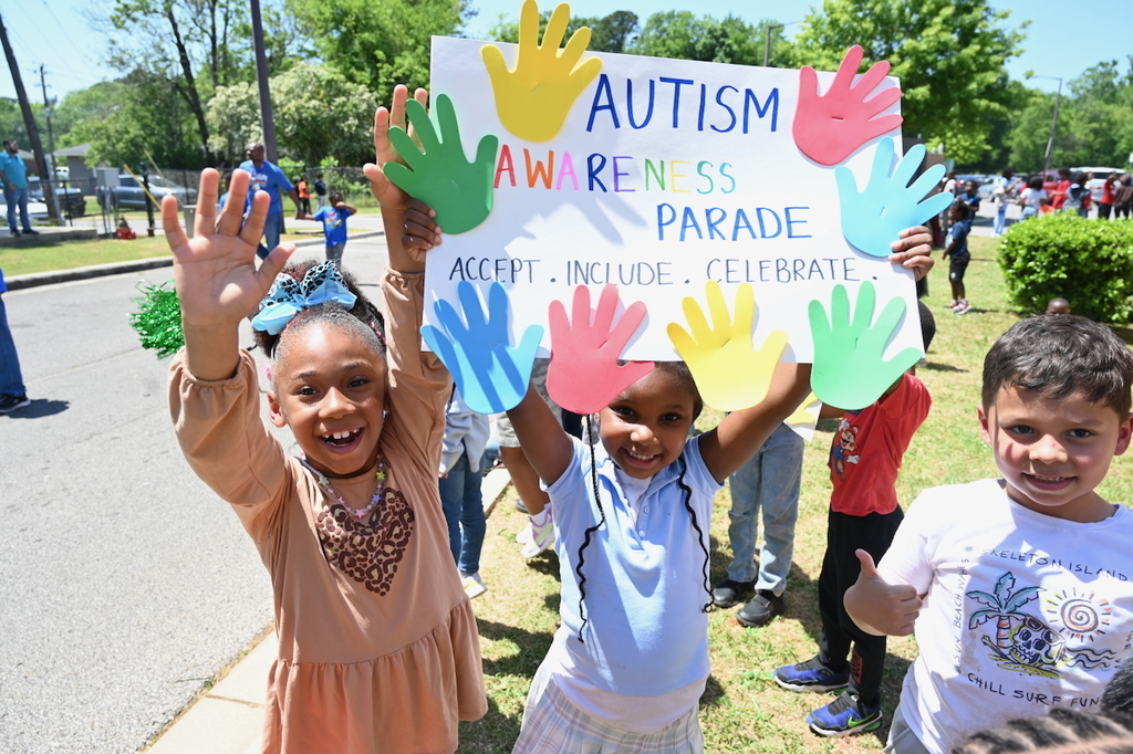 Huffman Academy Autism Awareness Parade