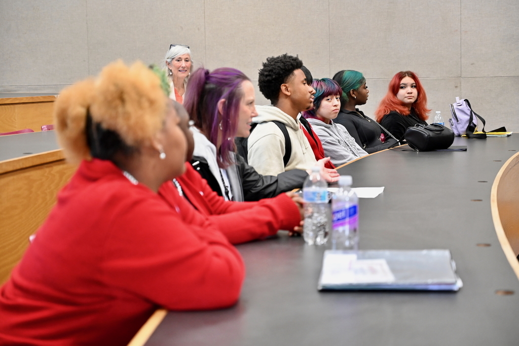 Accomplished Birmingham attorneys Ronald Williams, Tiffany Jones and Terrika Shaw spoke to scholars at Carver today about careers in the legal arena! #SuccessStartsHere ⚖