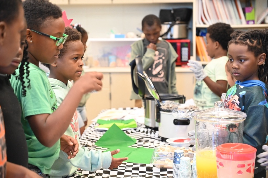 Hayes K-8 International Fair