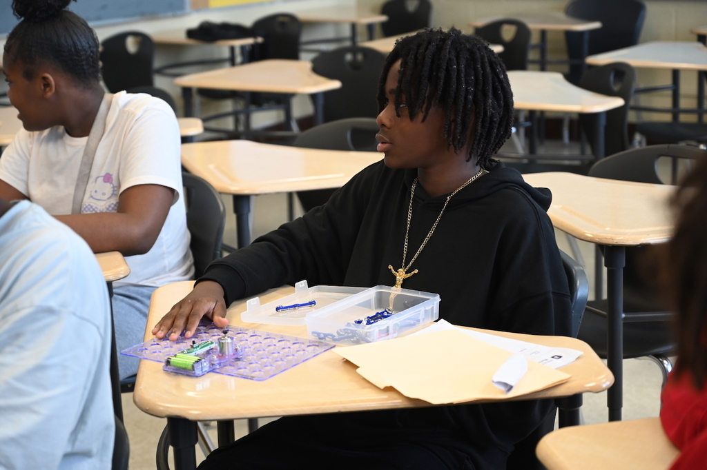McWane Center at Huffman Middle School for Sensational Summer Learning