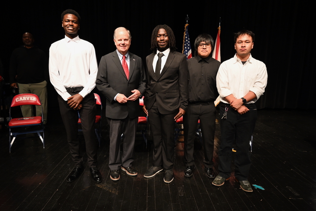 Doug Jones and members of Carver SGA
