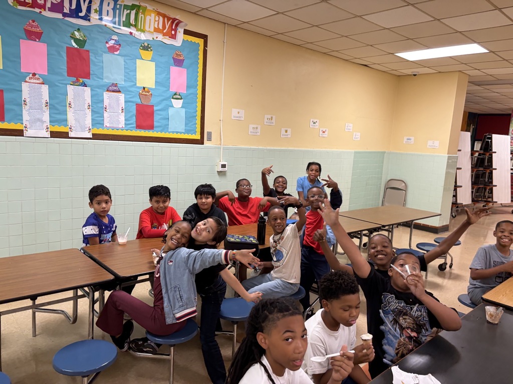students sitting at lunch table