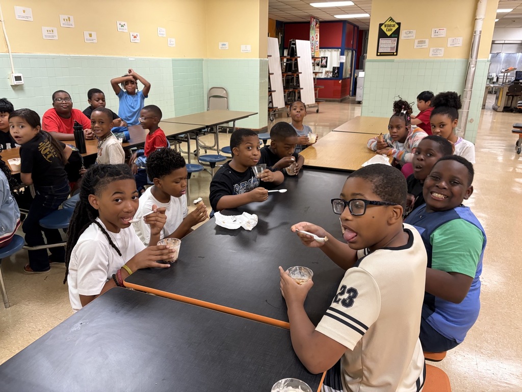 students sitting at lunch table