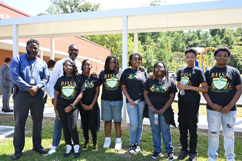Bush Hills students with Principal Phillips and Mayor Randall Woodfin