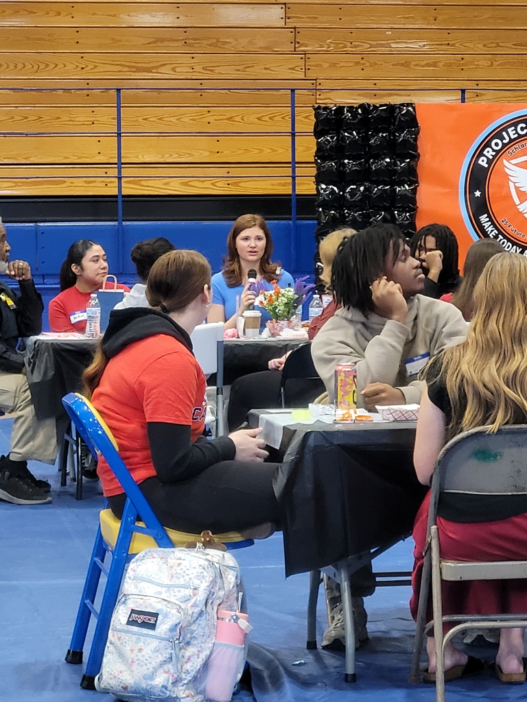 Lillian S. participating in the group discussion.