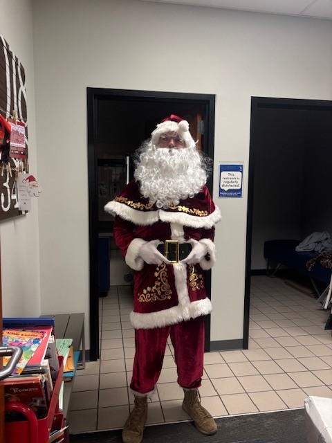 Santa came to CE