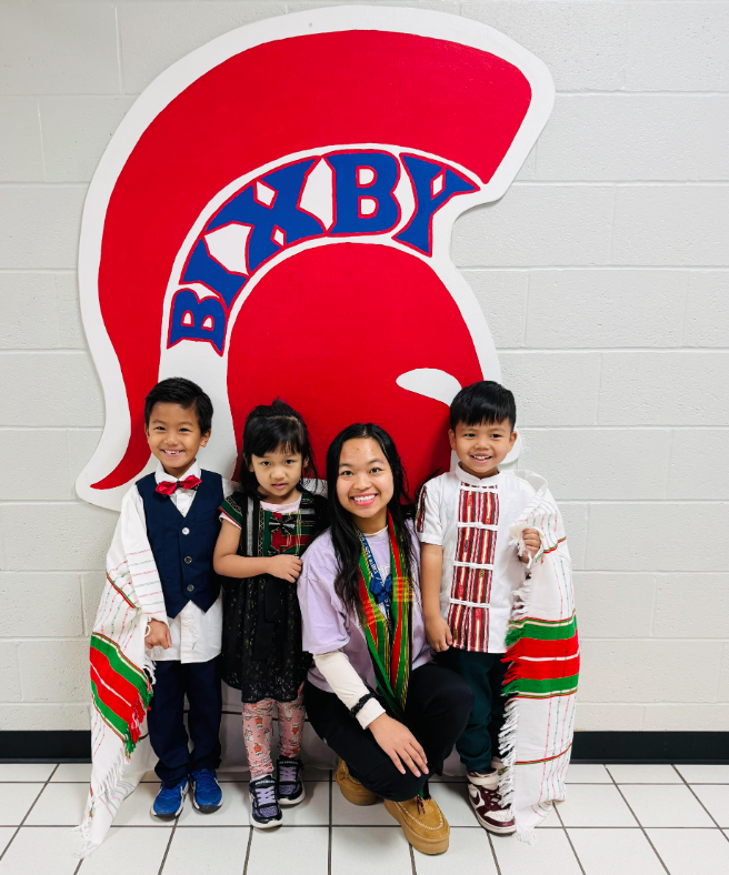 Ms. Cing and friends.