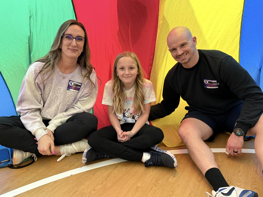 Brynli with mom and dad