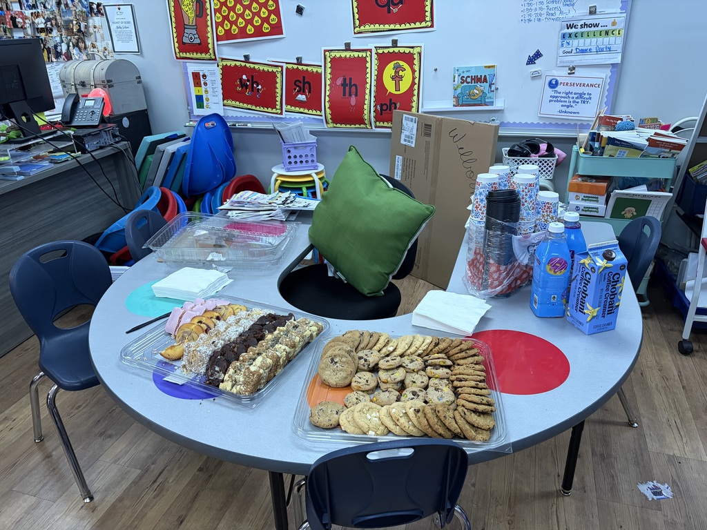 snacks for the poetry reading