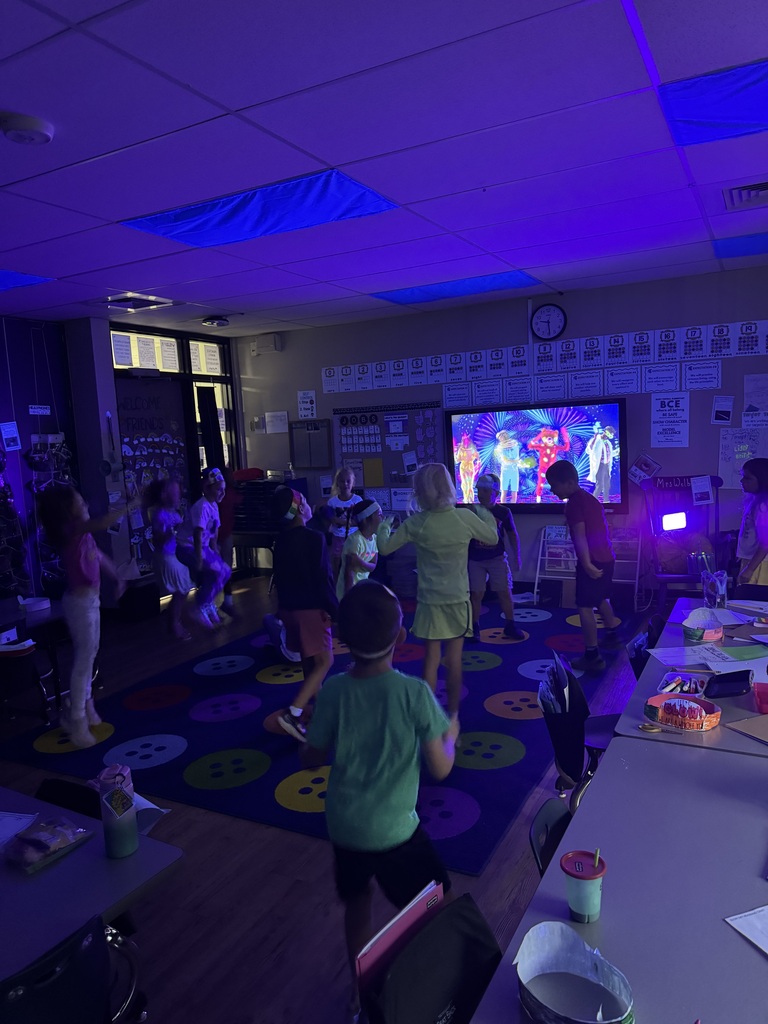 Mrs. Welborn's 1st graders having glow day