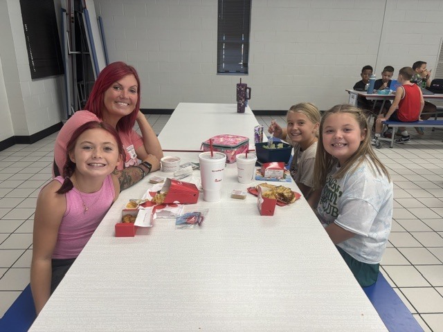Amber, Lyndon, Abby and Kennedy