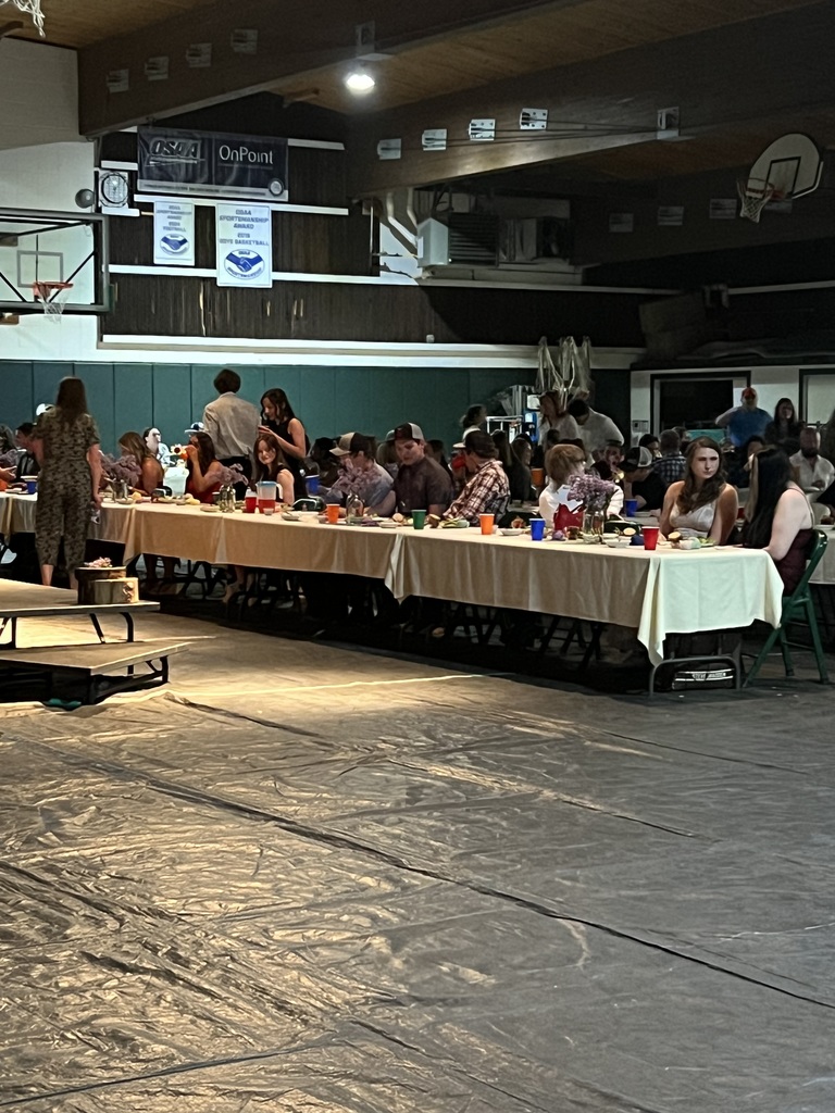 The seniors at their table of honor