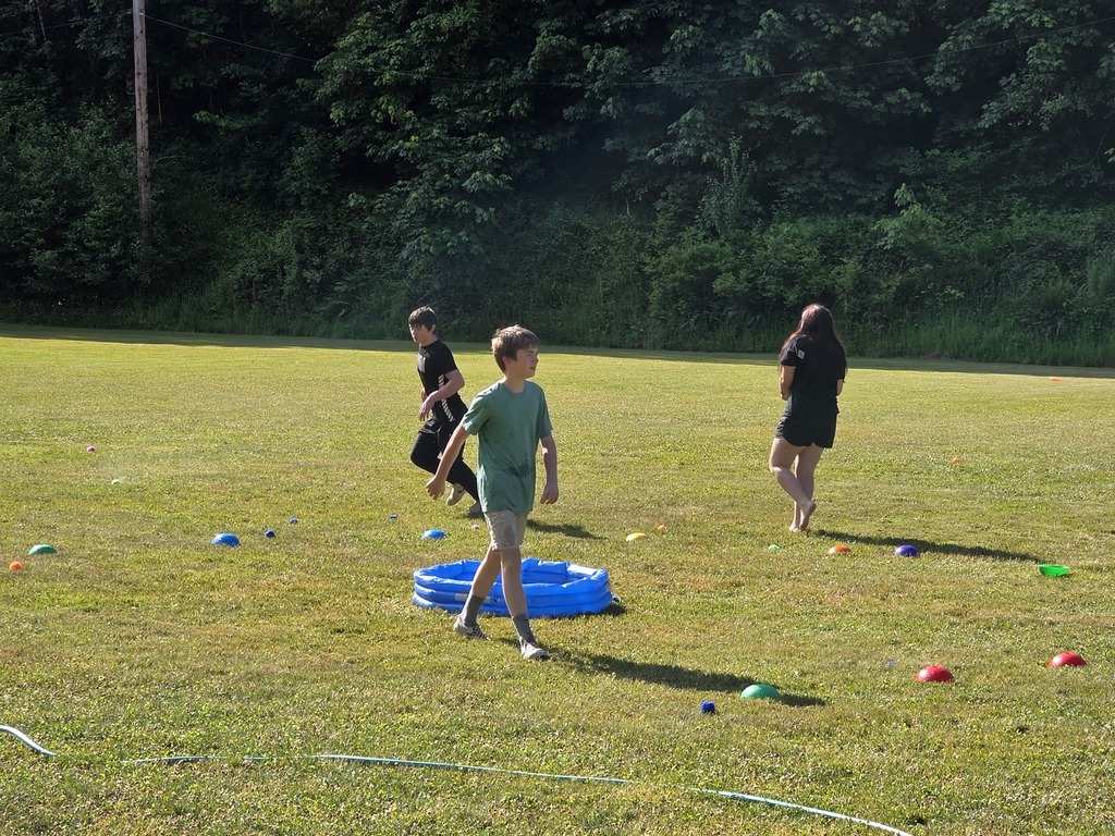 Pool of water balloons 