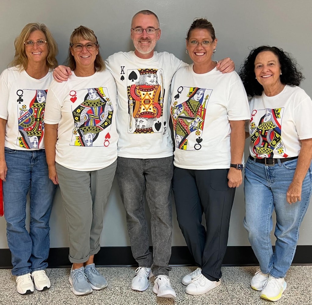 BJSHS office staff dresses up for Homecoming 2025