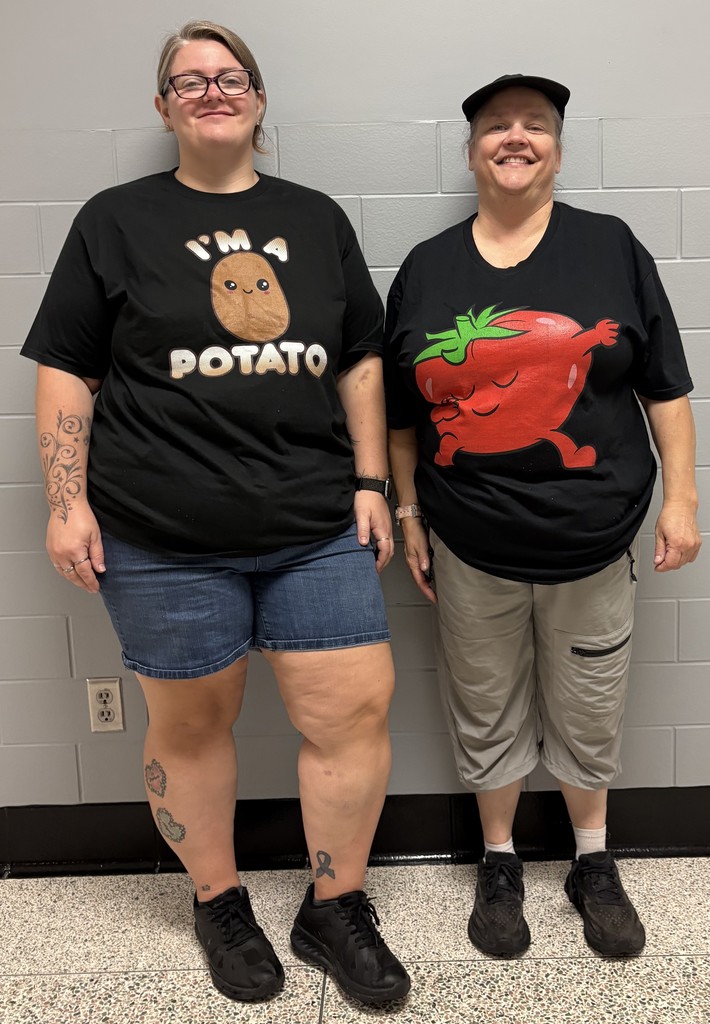 BJSHS Food Service has fun with Rhyme Without A Reason Homecoming Day